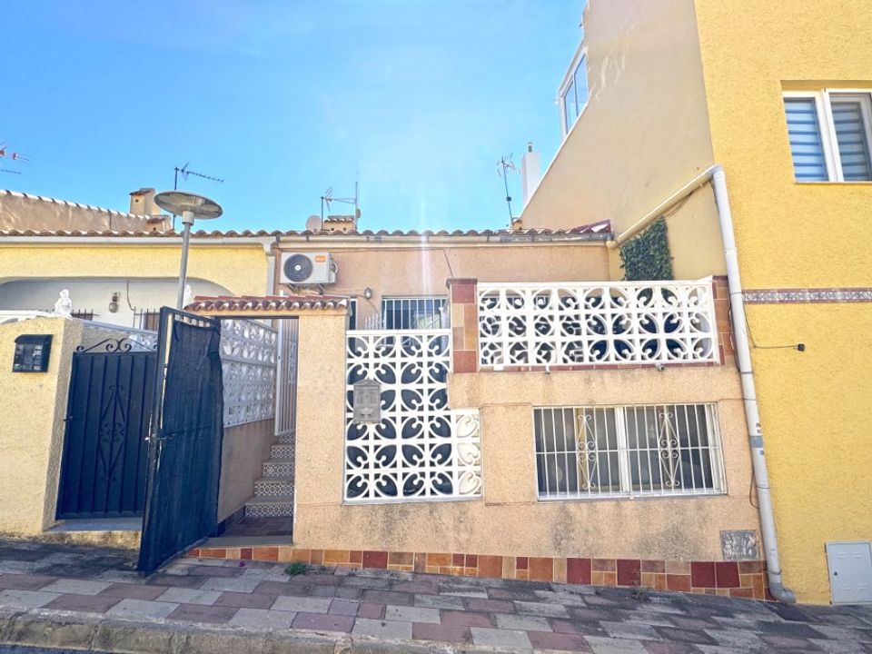Rækkehus i La Marina, Alicante - foto 1